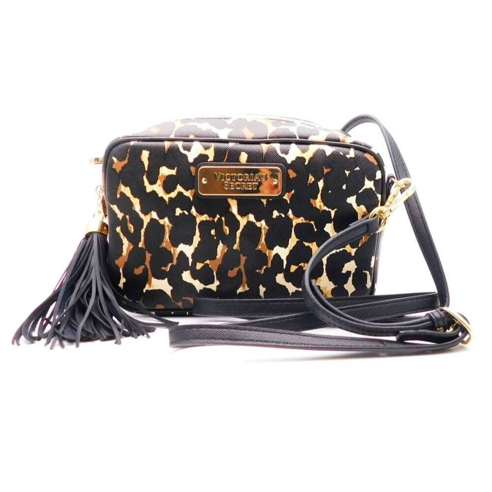 VICTORIA'S SECRET cheetah print crossbody bag 7' X 4.5' X 2.5'